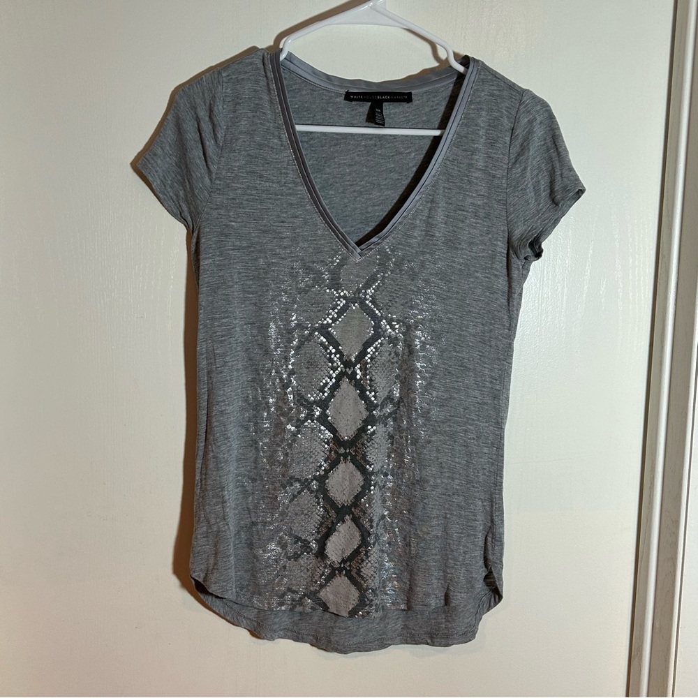 White House black‎ market grey vneck tee XS
